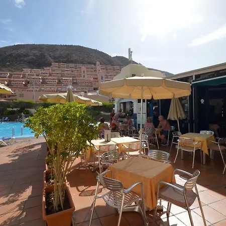 Daire Castle Harbour 27 - One Bed *